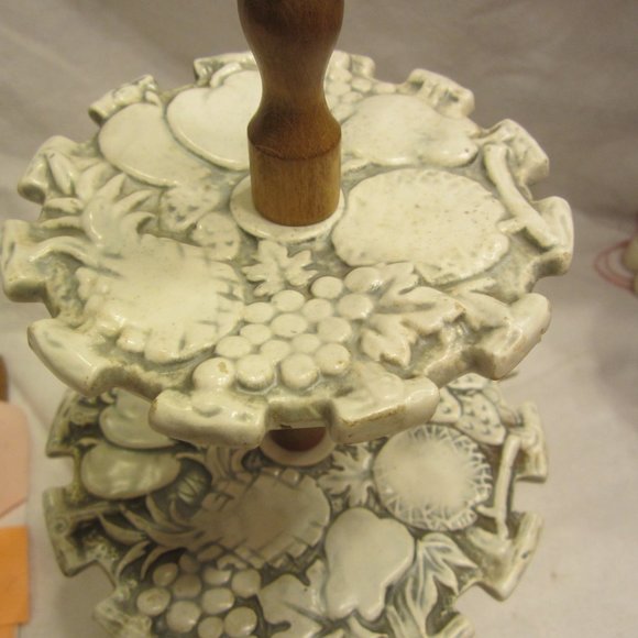 VTG 60'S DOUBLE TIERED TRAY SERVER OR COLLECTIBLE SPOON DISPLAY CADDY - Picture 2 of 7